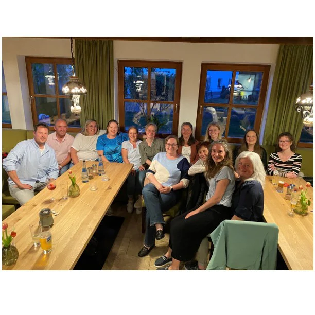 500 ❤ als Lieblingsapotheke in unserer Apotheken-App

Vielen Dank an alle, die uns als Lieblingsapotheke markiert haben. Unsere Chefin 🥰 hat uns als Belohnung dafür gestern zum Schnitzelbuffet nach Weißenstein eingeladen 🤤

Natürlich werden nicht nur wir belohnt, sondern auch unsere Kunden 😍
Die nächsten 6 Bestellungen die über unsere App getätigt werden, erhalten ein kleines Geschenk von uns 🤩

 #stammapotheke #stgotthardapothekekirchberg #pta #kirchbergimwald #landkreisregen #apothekerin #apothekevorort #niederbayern #PKA #apotheke #lieblingsapotheke❤️ #schnitzelbuffet #lieblingskunde